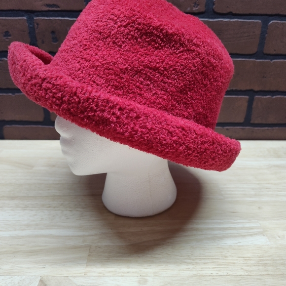 Signature Studio red bucket hat one size - Picture 4 of 11